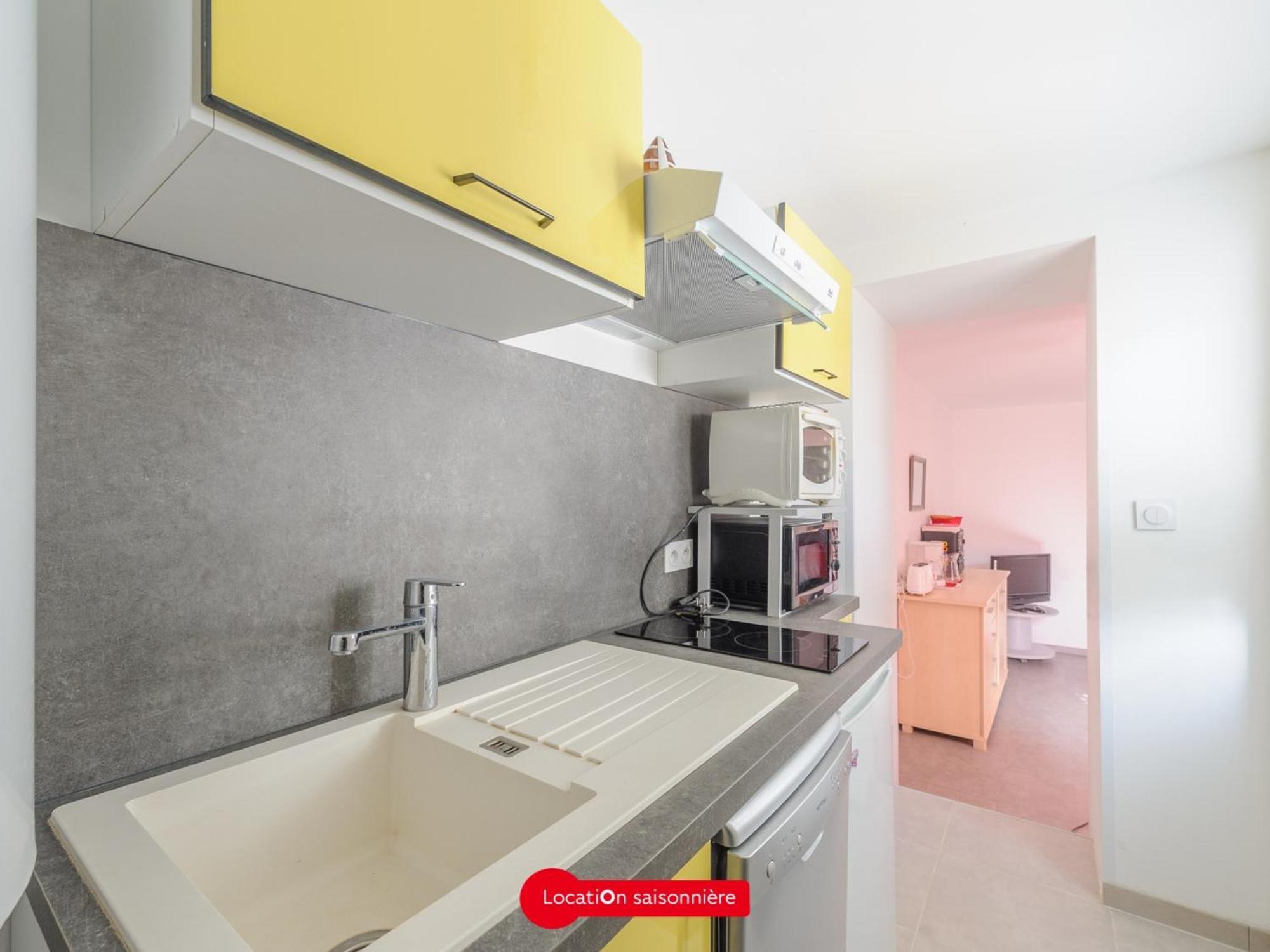Appartement T2 A 50M De La Plage Avec Cour, Wifi Et Equipements Bebe - 4 Pers, Chatelaillon-Plage - Fr-1-535-17 Ngoại thất bức ảnh